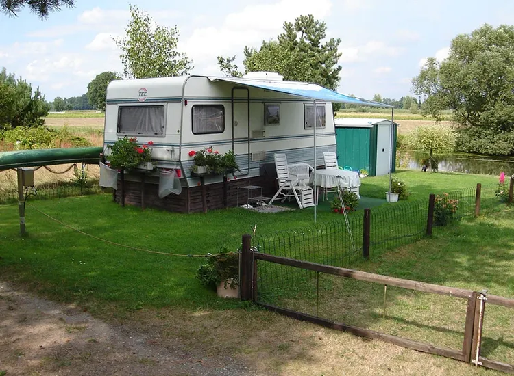Saisonstellplätze Campingplatz am Allerstrand Wienhausen
